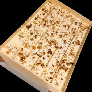Carrot & Walnut Cake - Minis (36 Slices)